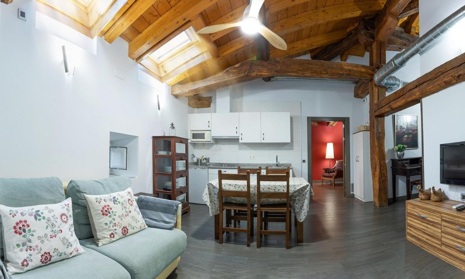 Tresanea Apartamentos Итурен Экстерьер фото